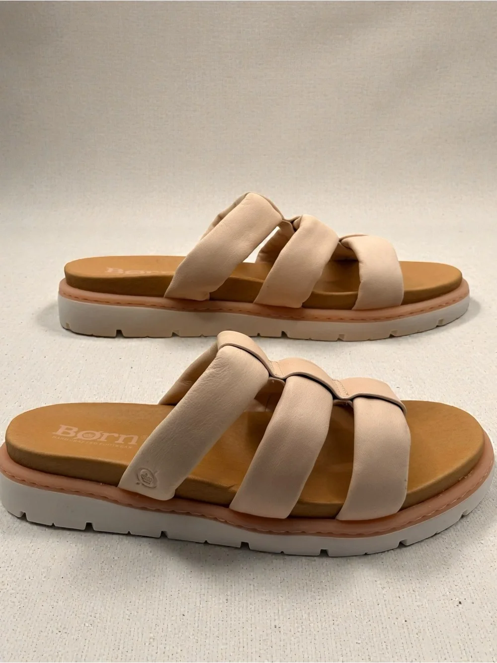 Born Khelli Leather Slide Sandals Women’s size 10M Blush Nude Comfort Slides